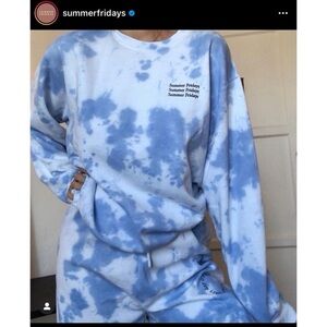 Summer Fridays Blue and White Tie-Dye Crewneck